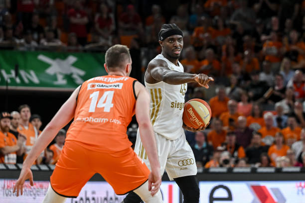 本赛季首败 本赛季首败