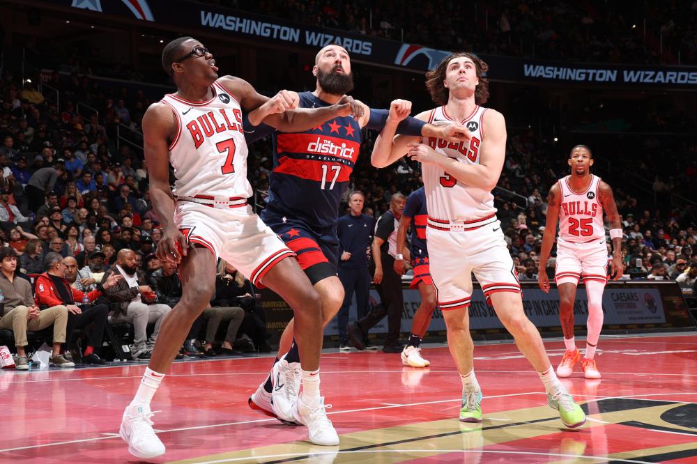 字母哥膝盖 字母哥膝盖